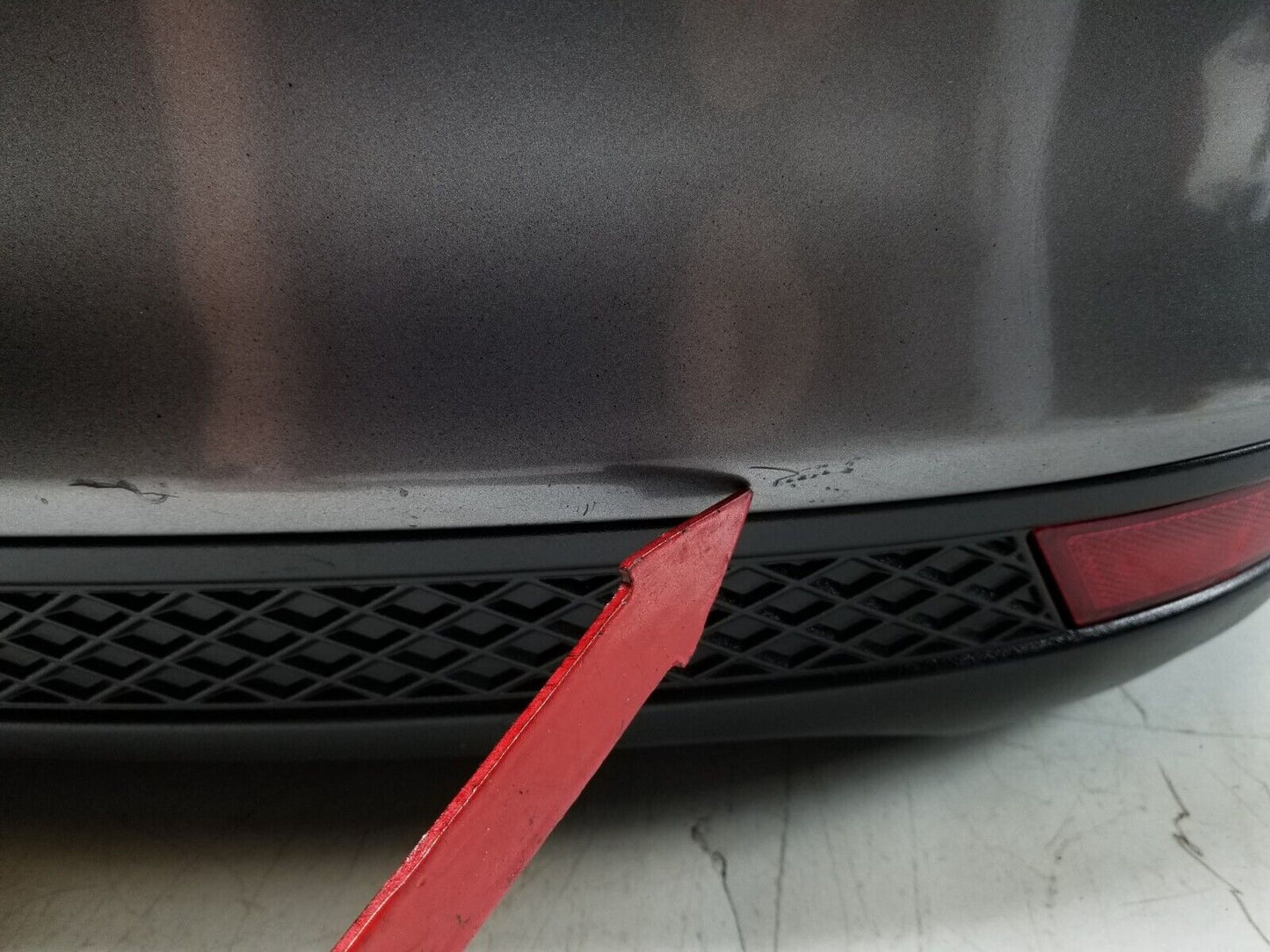 12-14 Ford Focus Rear Bumper Cover *has Scratch & Dent* OEM Color Code Uj ā