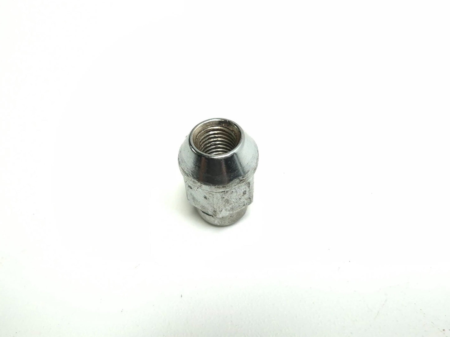 2012 Volvo C30 Wheel Lug Nut 20 Pcs OEM