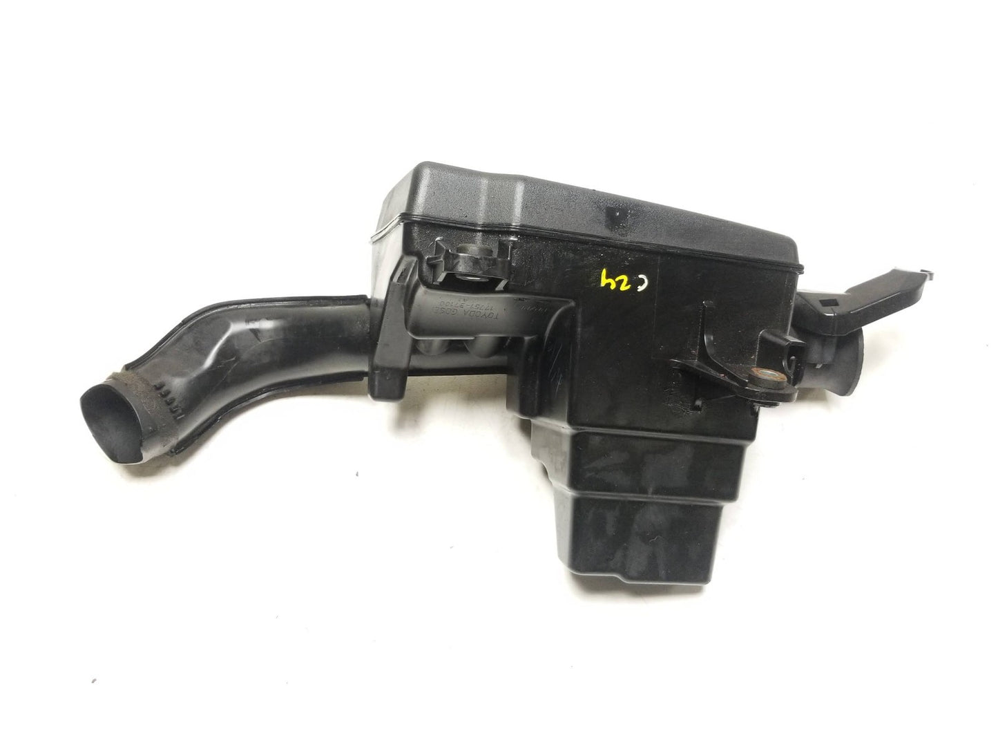 11-17 Lexus CT200h Air Filter Housing Box Resonator Oem✅