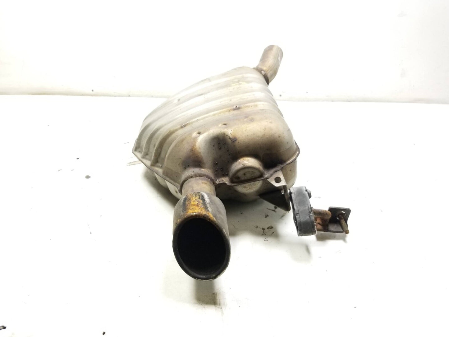 2009 - 2012 Audi Q5 Exhaust Muffler Rear Passenger Side Right OEM