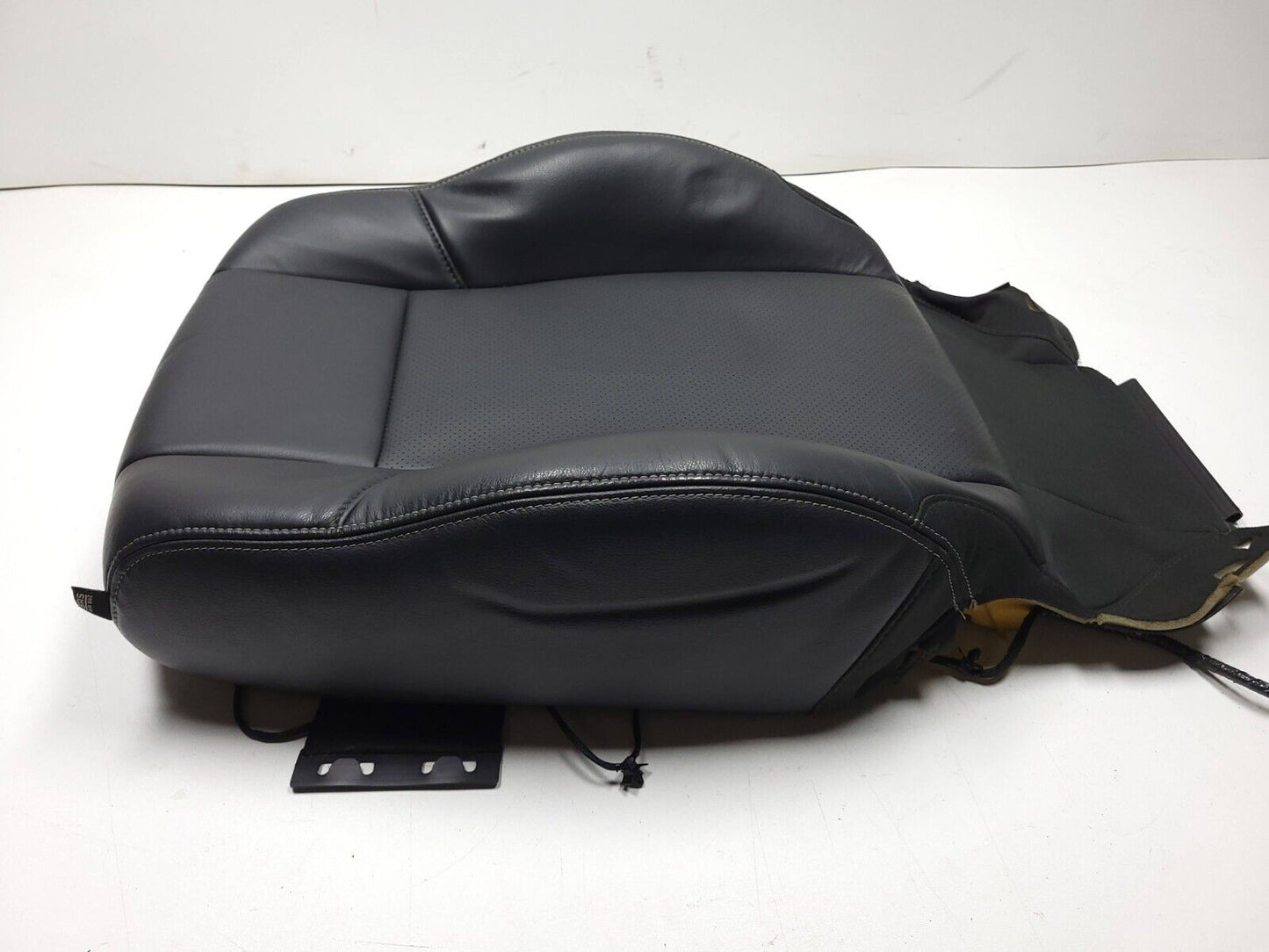 2015 - 2017 Jeep Compass Front Seat Back Backrest Upper Passenger Right OEM