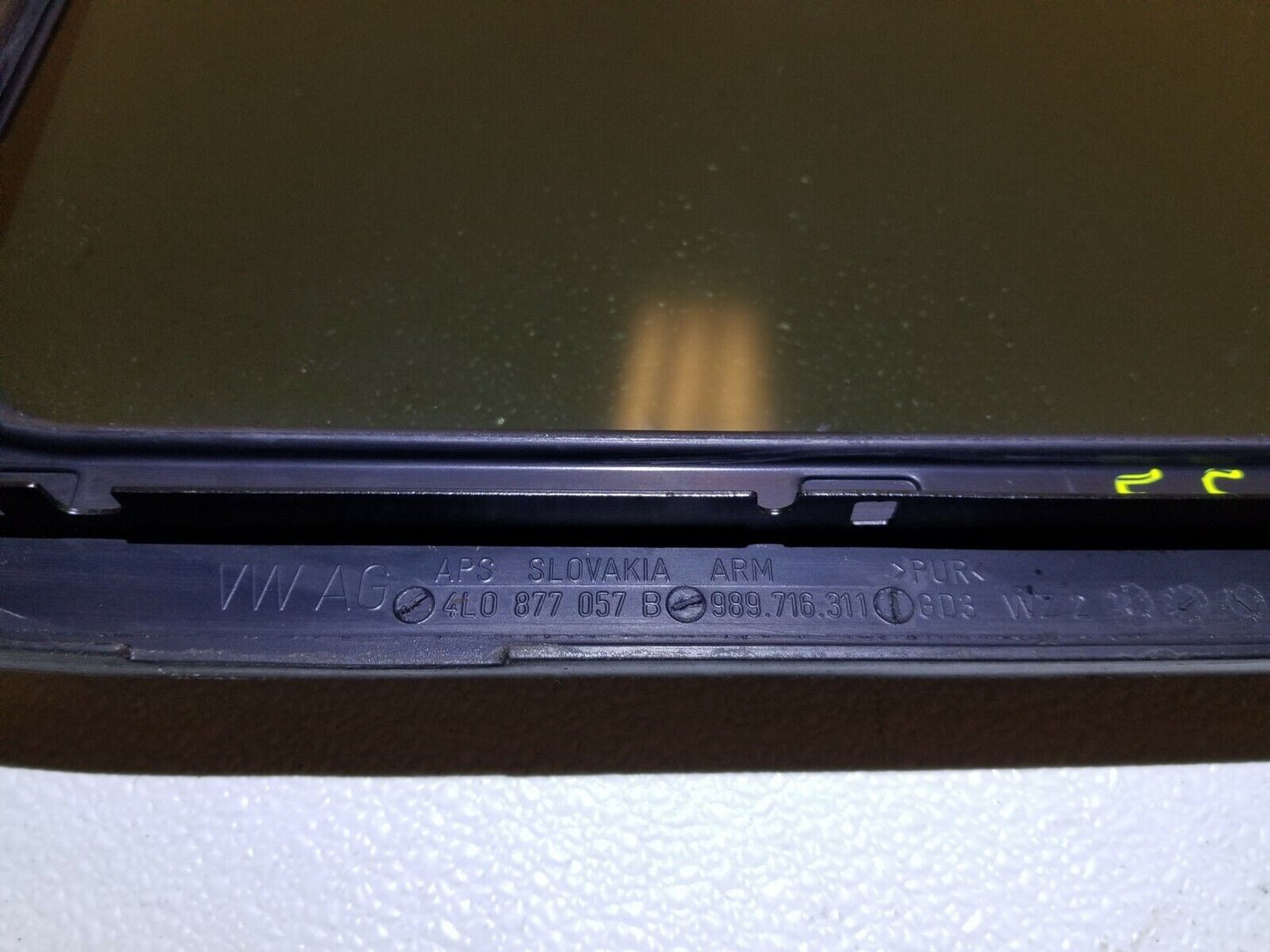 11 12 13 14 15  Audi Q7 Rear Sunroof Sun Roof Glass Panel OEM