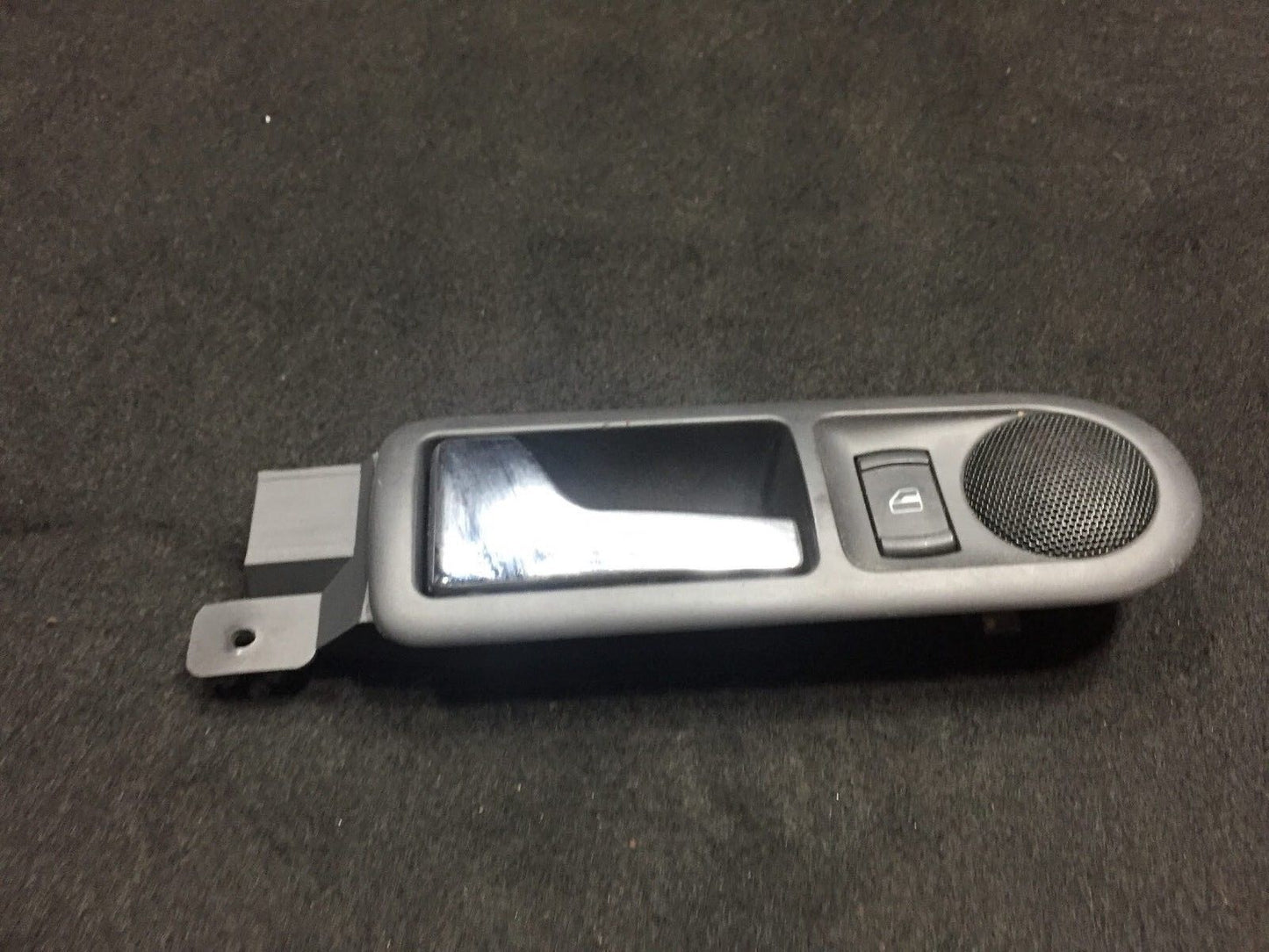 02 03 04 05 VW Passat Rear Driver Door Handle With Window Switch OEM D23