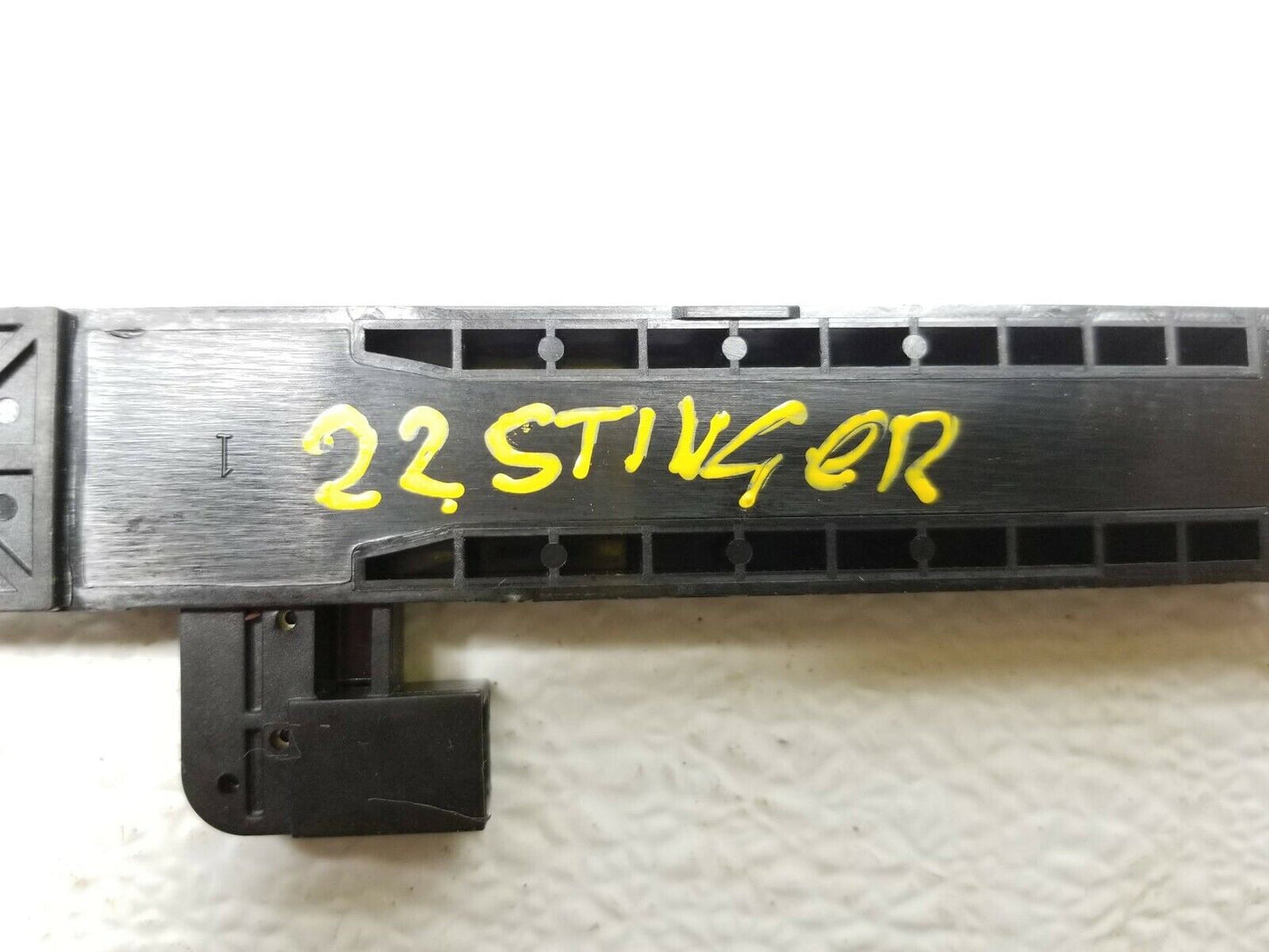20 21 22 Kia Stinger Center Dash Console Keyless Antenna Reciever OEM 312 Miles