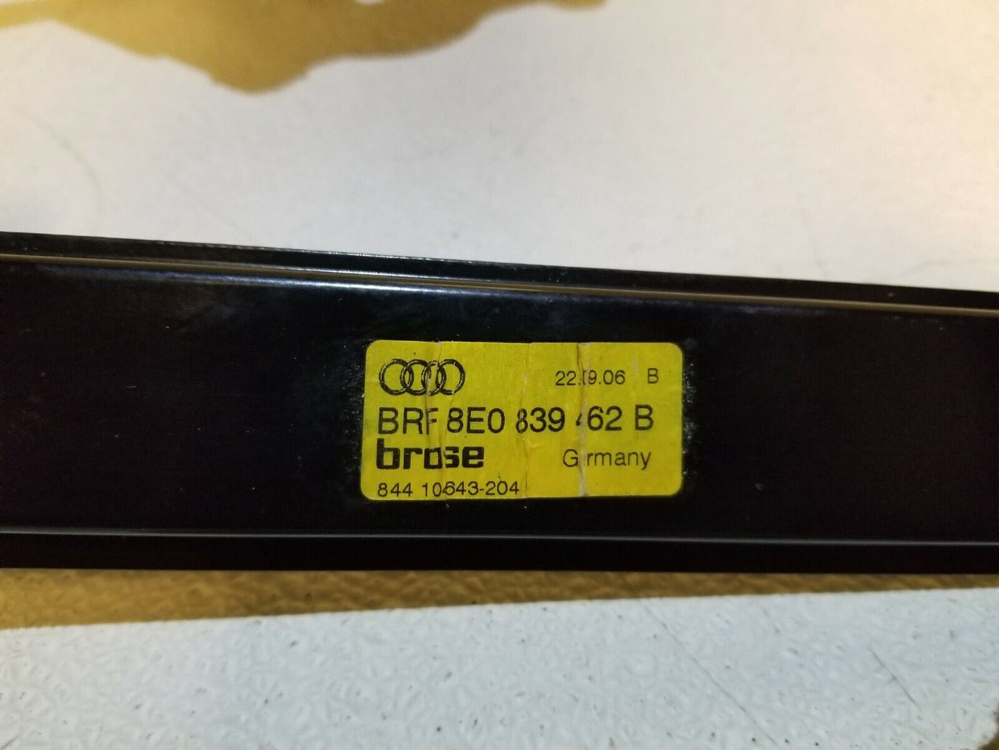 06 07 08 Audi A4 Rear Right Pass Door Power Window Regulator OEM 85k Miles