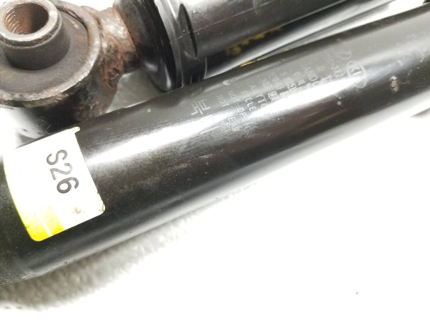 14 15 16 Hyundai Elantra Rear Shock Strut Absorber Pair OEM Sedan