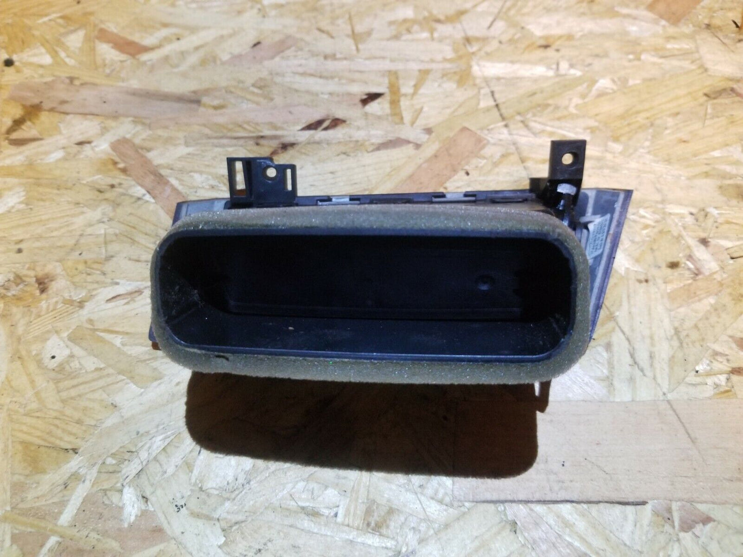 04 05 06 07 BMW 530xi E60 Front Dash Air Vent Driver Side Left 6910731 OEM