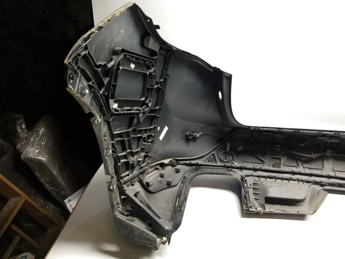 2011 - 2014 Porsche Cayenne 3.6l Rear Bumper Cover ( Paint : A1a1 ) OEM