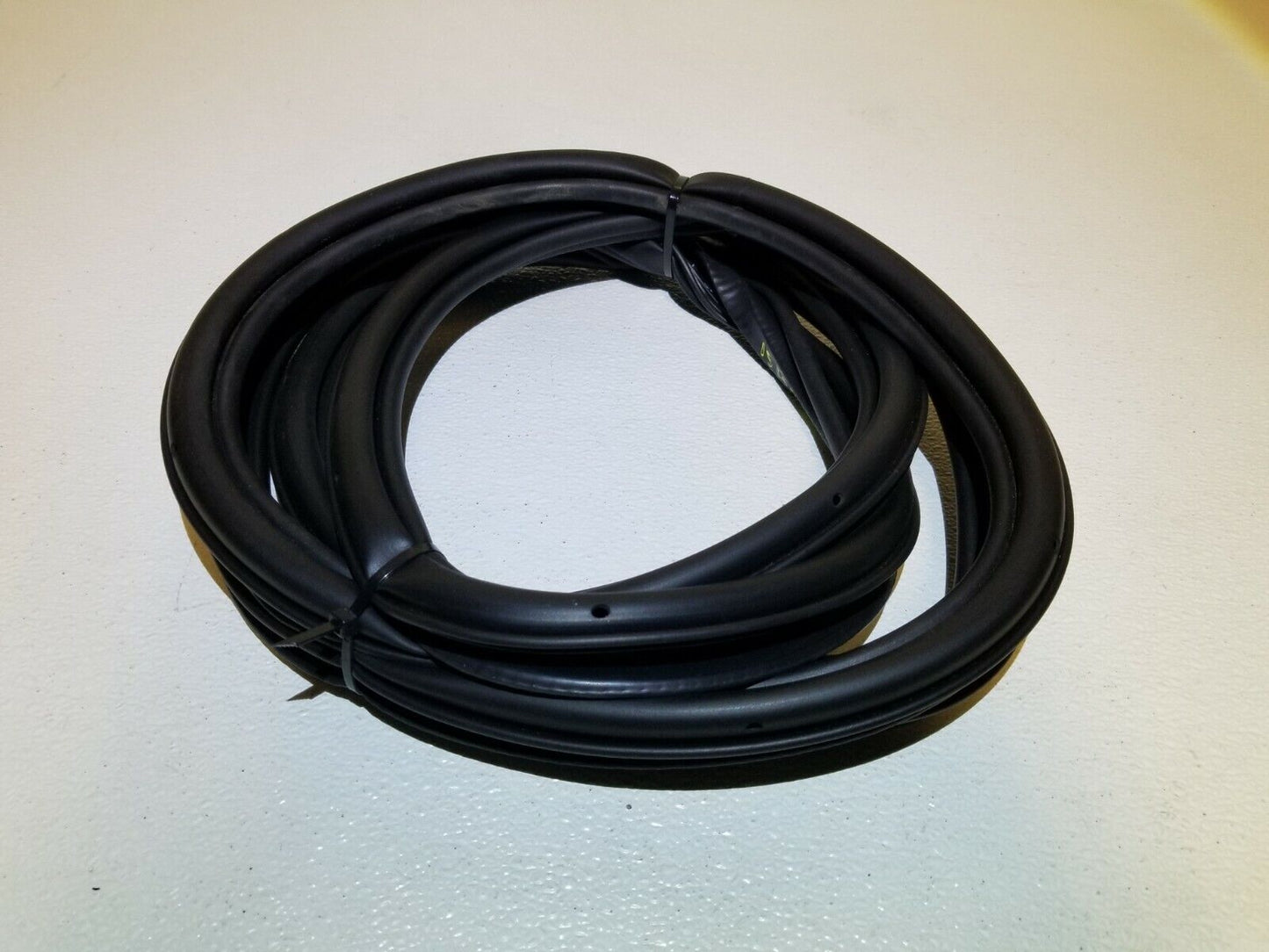 11 12 13 14 15  Audi Q7 Rear Left Driver Door Weatherstrip Seal OEM 87k Miles