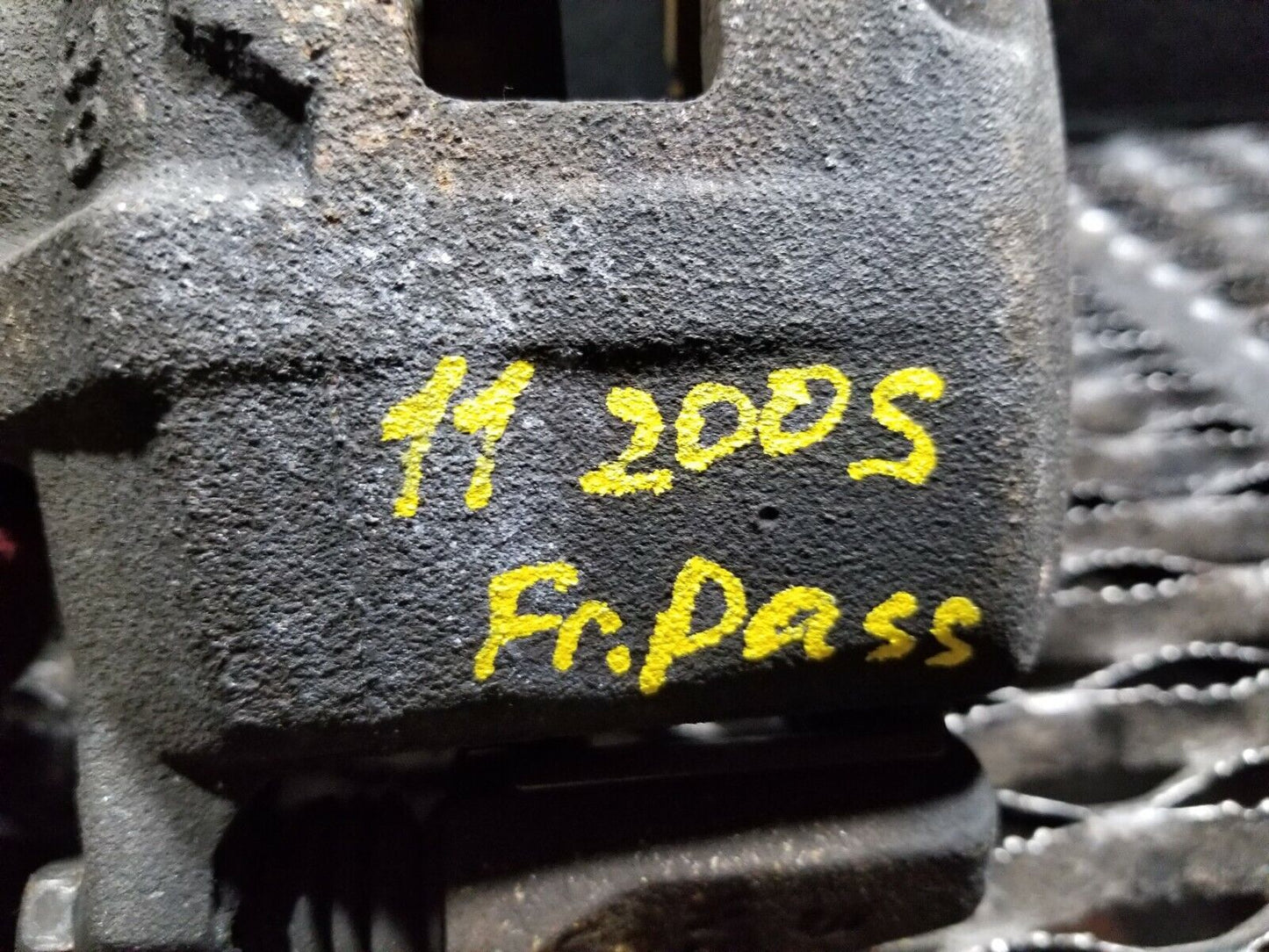 11 12 13 14 Chrysler 200 S Convertible Front Right Pass Side Brake Caliper OEM
