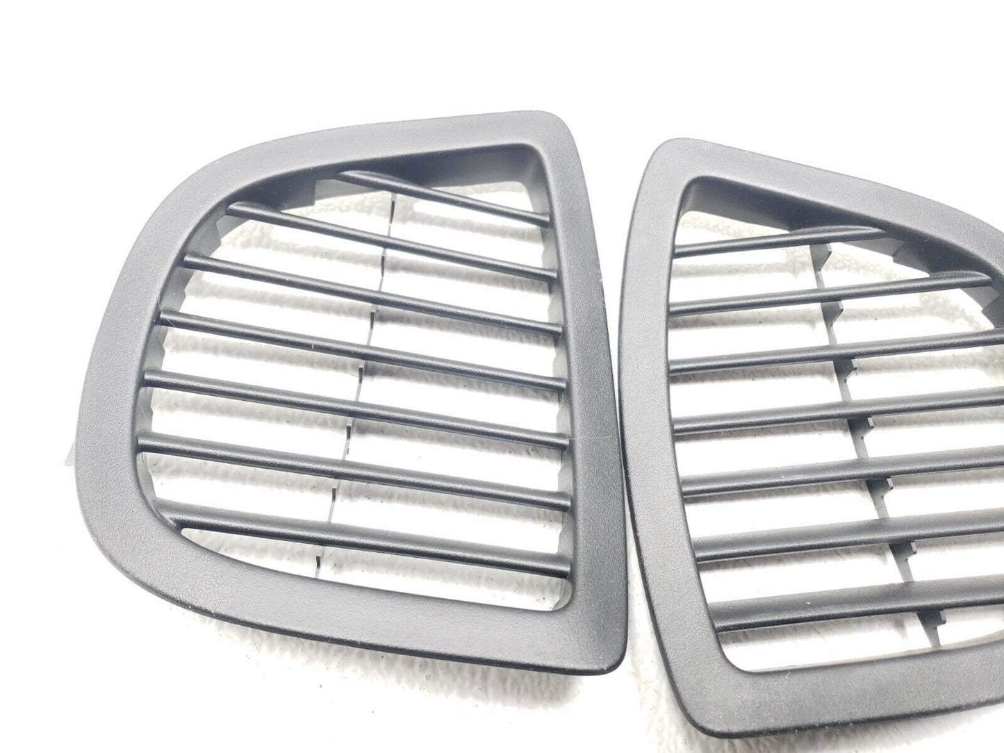 11 12 13 14 Nissan Juke Trunk Air Vent Pair 849531ka0a OEM