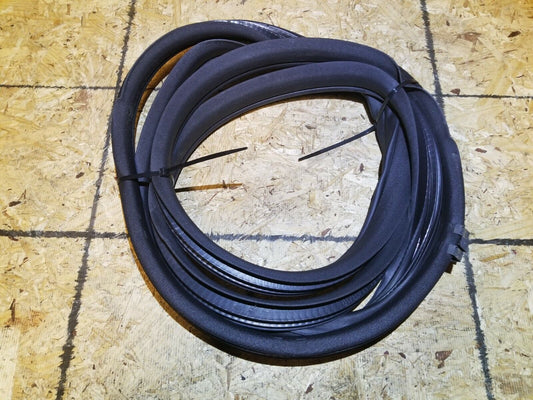 07 08 09 10 Mercedes-benz R350 Rear Left Driver Door Weatherstrip Seal OEM