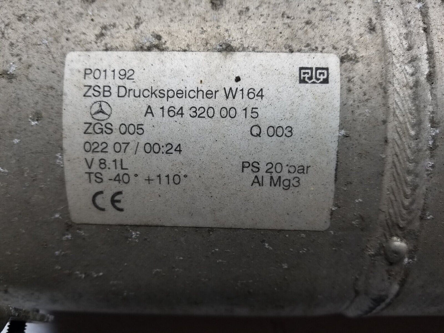 06 07 08 09 10 11 Mercedes Ml500 Air Suspension Tank Reservoir A1643200015 OEM