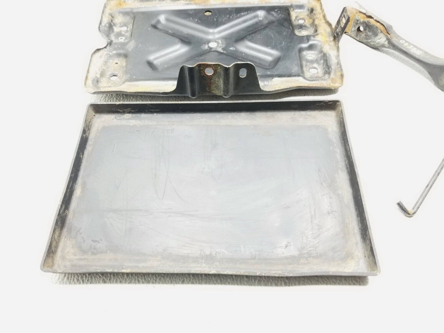 2007 - 2013 Suzuki SX4 Battery Tray Holder OEM 70k Miles