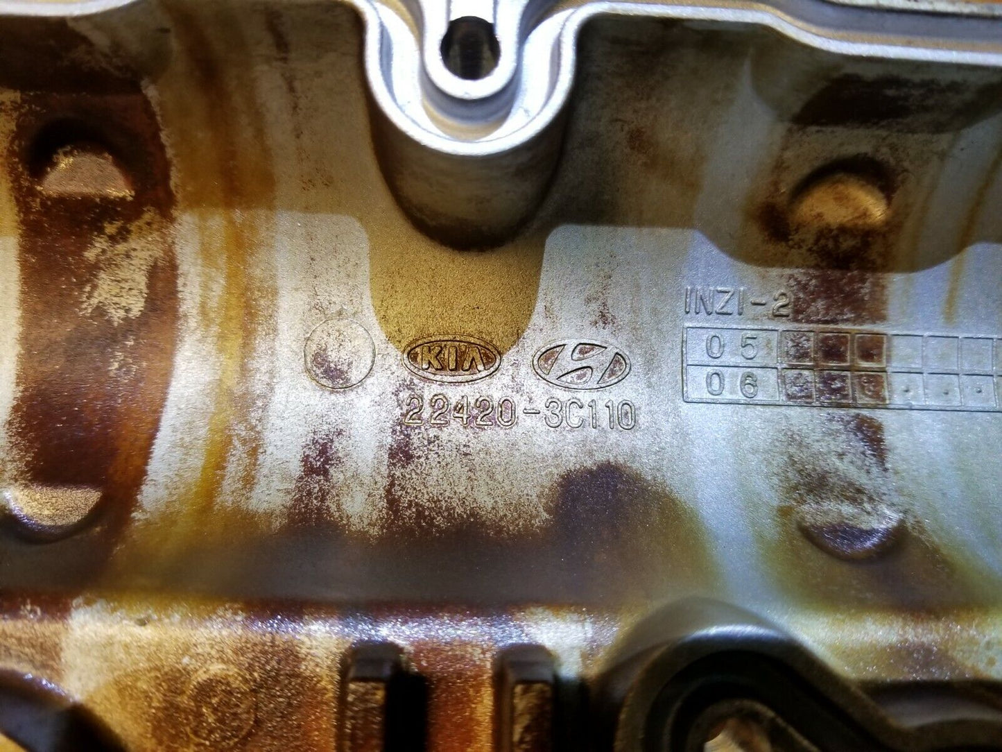 06 07 08 09 10 Hyundai Azera 3.8l Engine Valve Cover Right Pass Side OEM