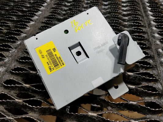 14 15 16 Kia Forte Communication Control Module Computer 96510-a7500 OEM 27k