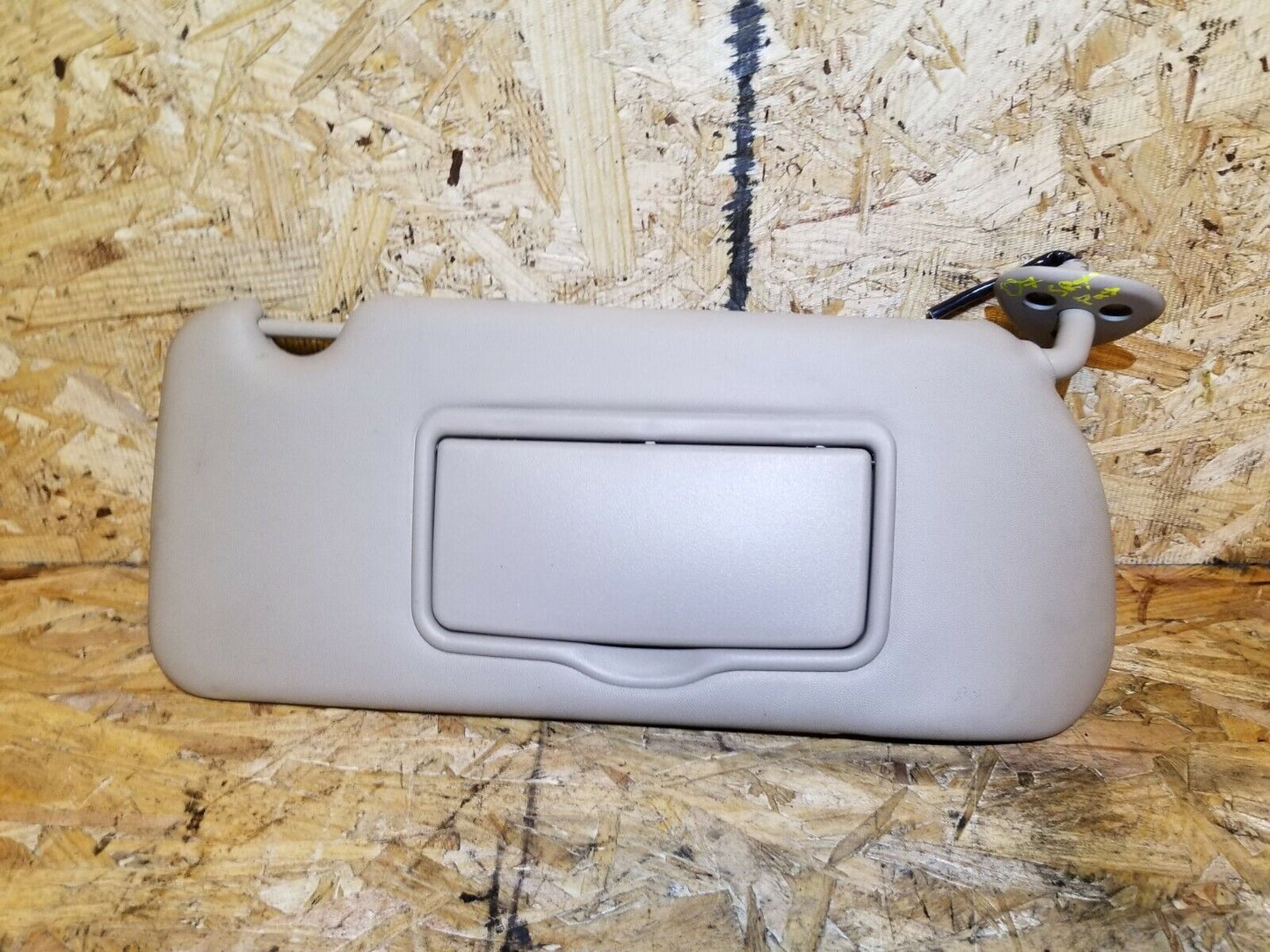 05 06 07 08 09 Cadillac SRX Right Passenger Sun Visor OEM