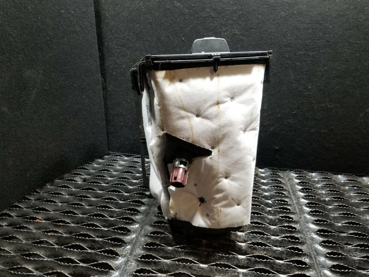 13 14 15 GMC Acadia Center Console Storage Compartment Box Assembly OEM