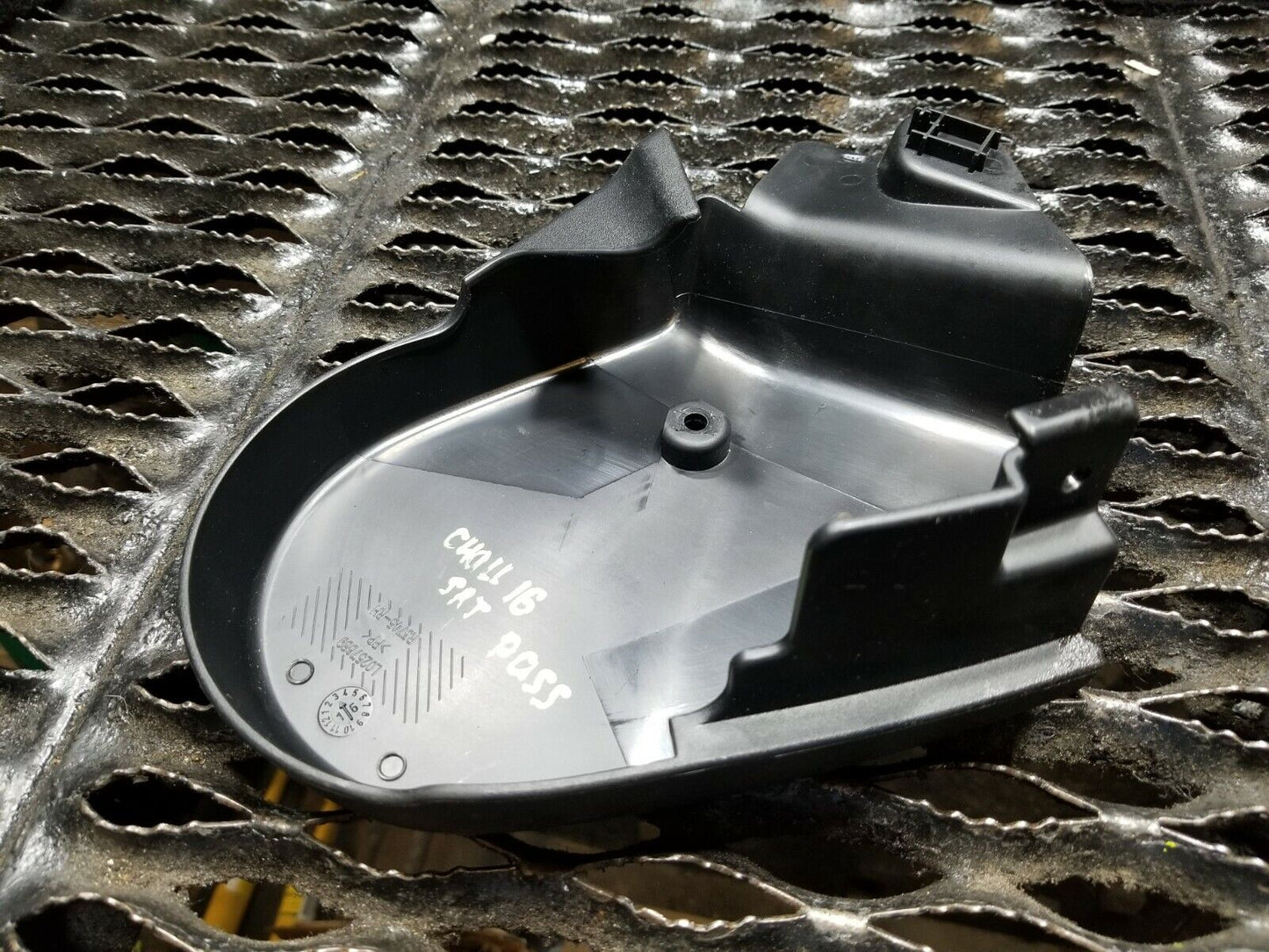 16 17 Dodge Challenger SRT Scat Front Right Pass Seat Trim Cover Bezel OEM 12k