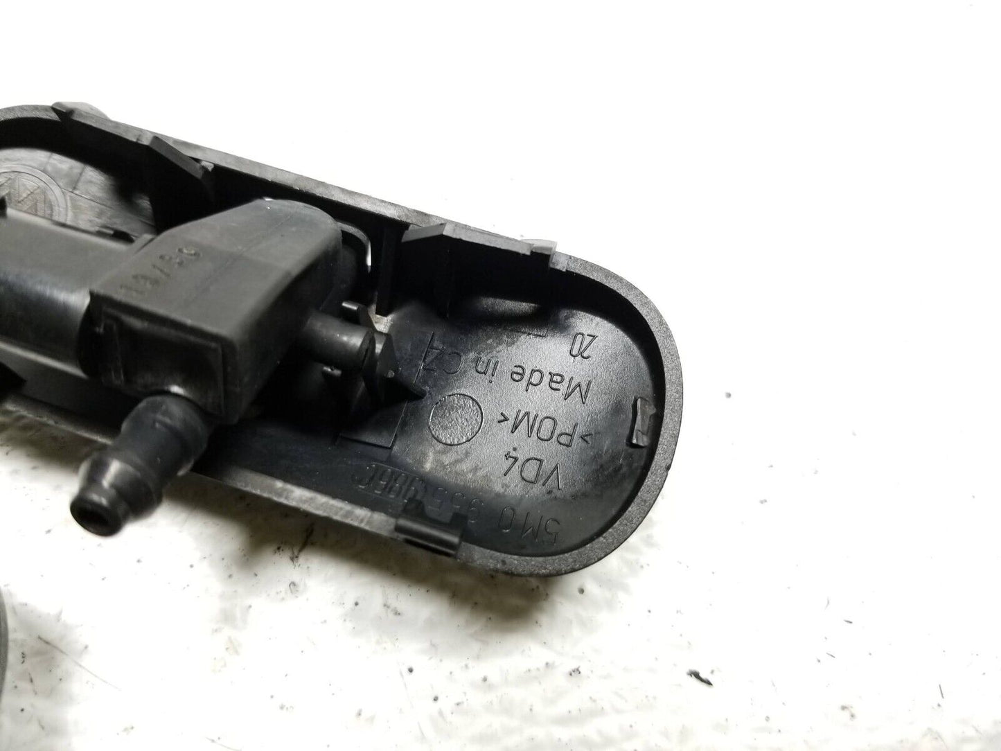 10 11 12 13 14 VW Golf GTI Windshield Washer Nozzle Sray Jet Pair OEM