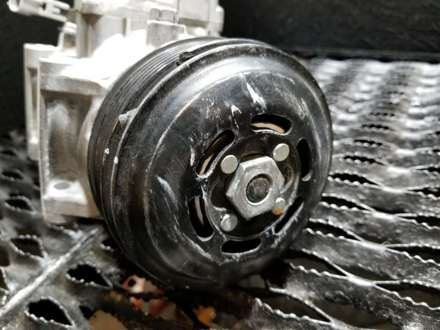 15 16 17 Subaru Legacy 2.5l A/c Compressor Tse14f OEM 10k