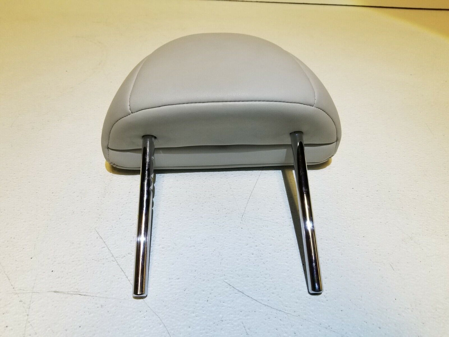 10 11 12 13 Infiniti G37 Coupe Front Passenger Seat Headrest OEM 99k
