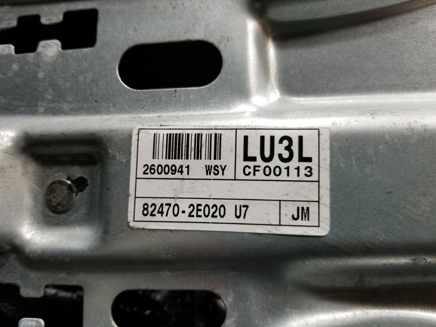 07 08 09 Hyundai Tucson Front Left Driver Door Window Regulator OEM 89k