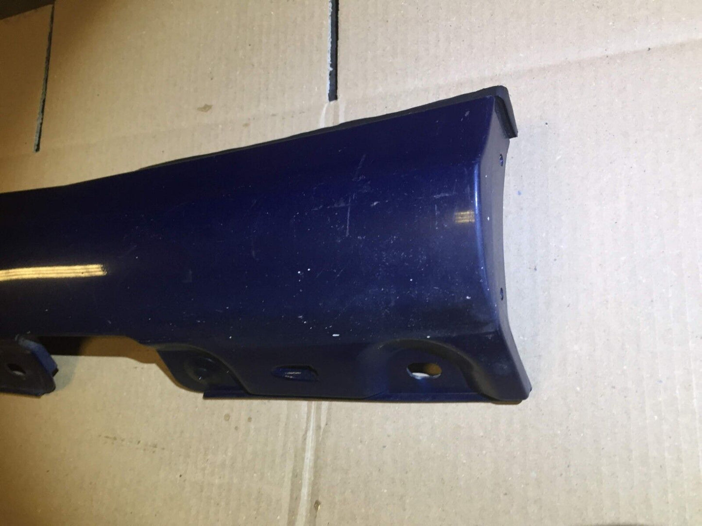04 05 Mercedes Benz C240 Rocker Panel Skirt Molding Right Pass Side OEM