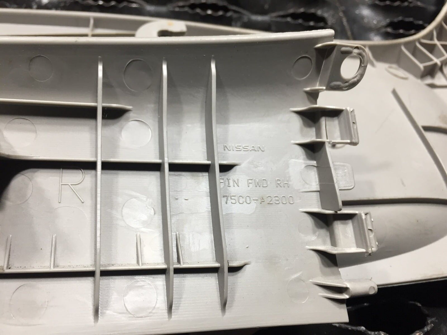 08 09 10 11 12 Infiniti G37 Coupe Right Passenger Side Front Seat Trim Plate OEM