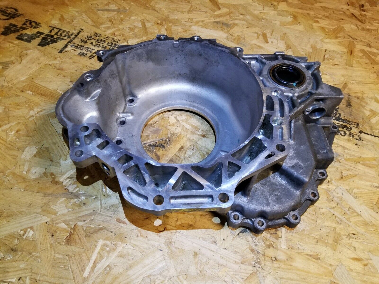 06 07 08 09 10 11 Hyundai Azera Automatic Transmission Bell Housing OEM