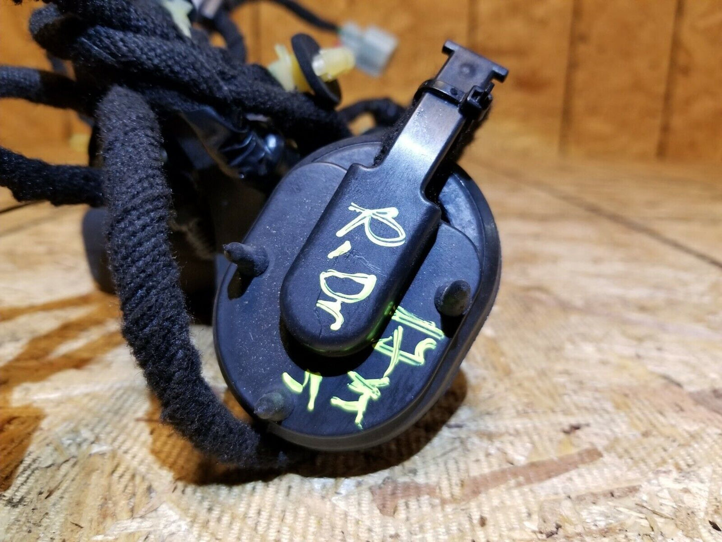 17 18 19 20 Cadillac Xt5 Rear Left Driver Side Door Wire Harness OEM 34k
