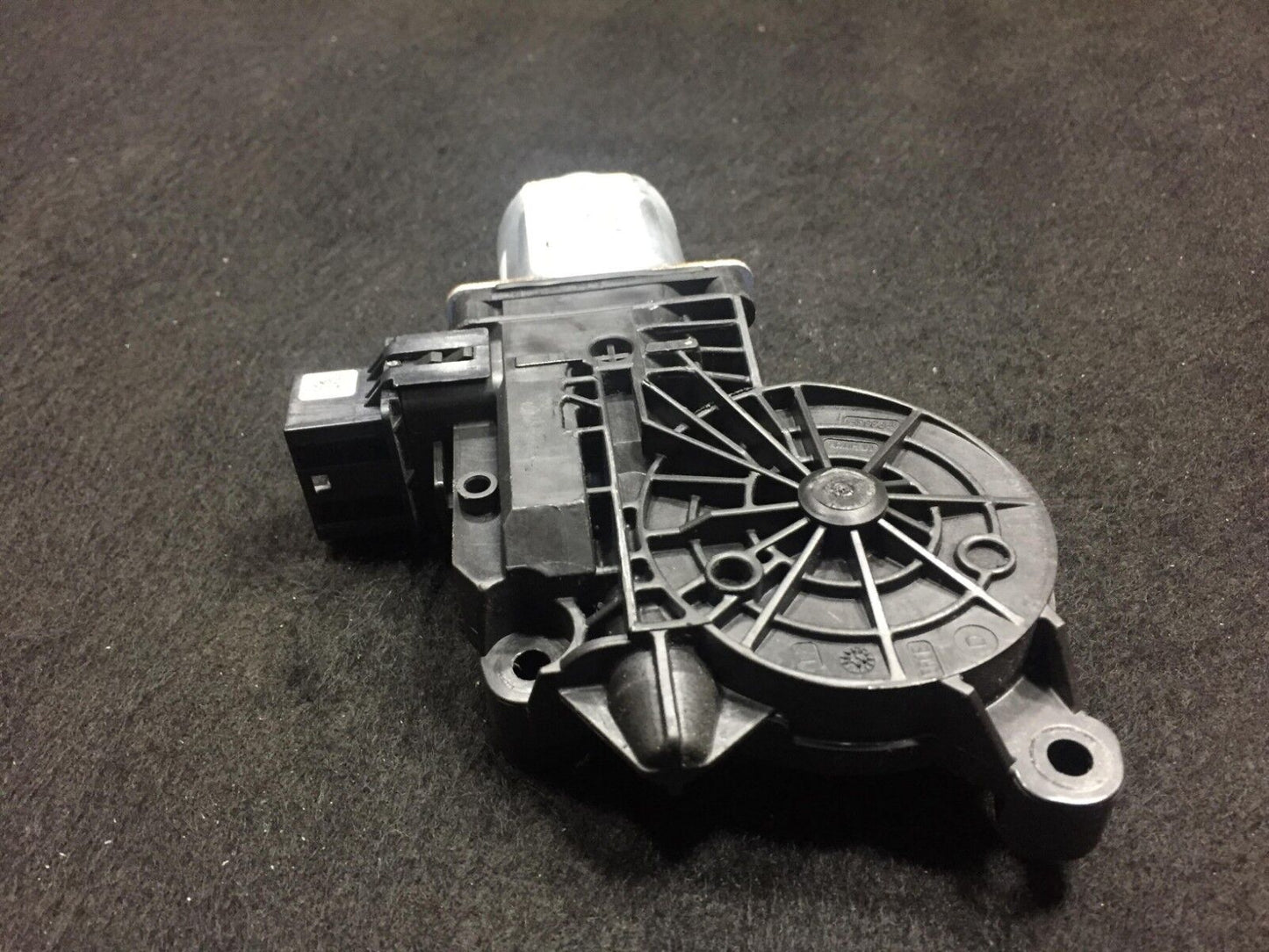 2012 2013 2014 2015 VW Passat Rear Left Window Motor Regulator OEM