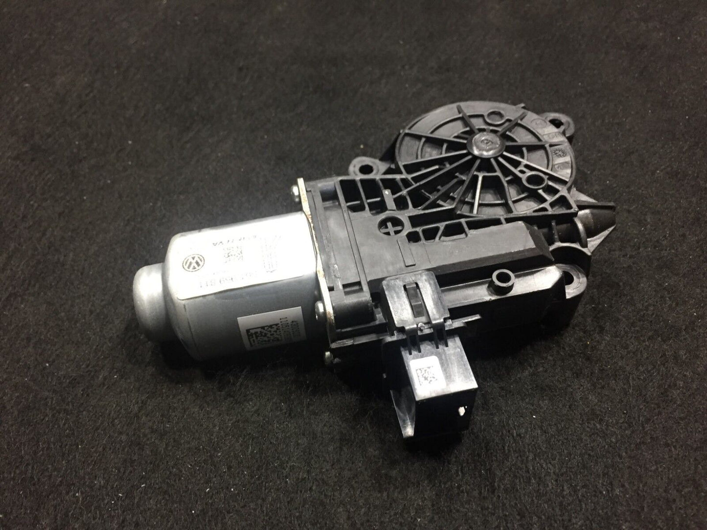2012 2013 2014 2015 VW Passat Rear Left Window Motor Regulator OEM