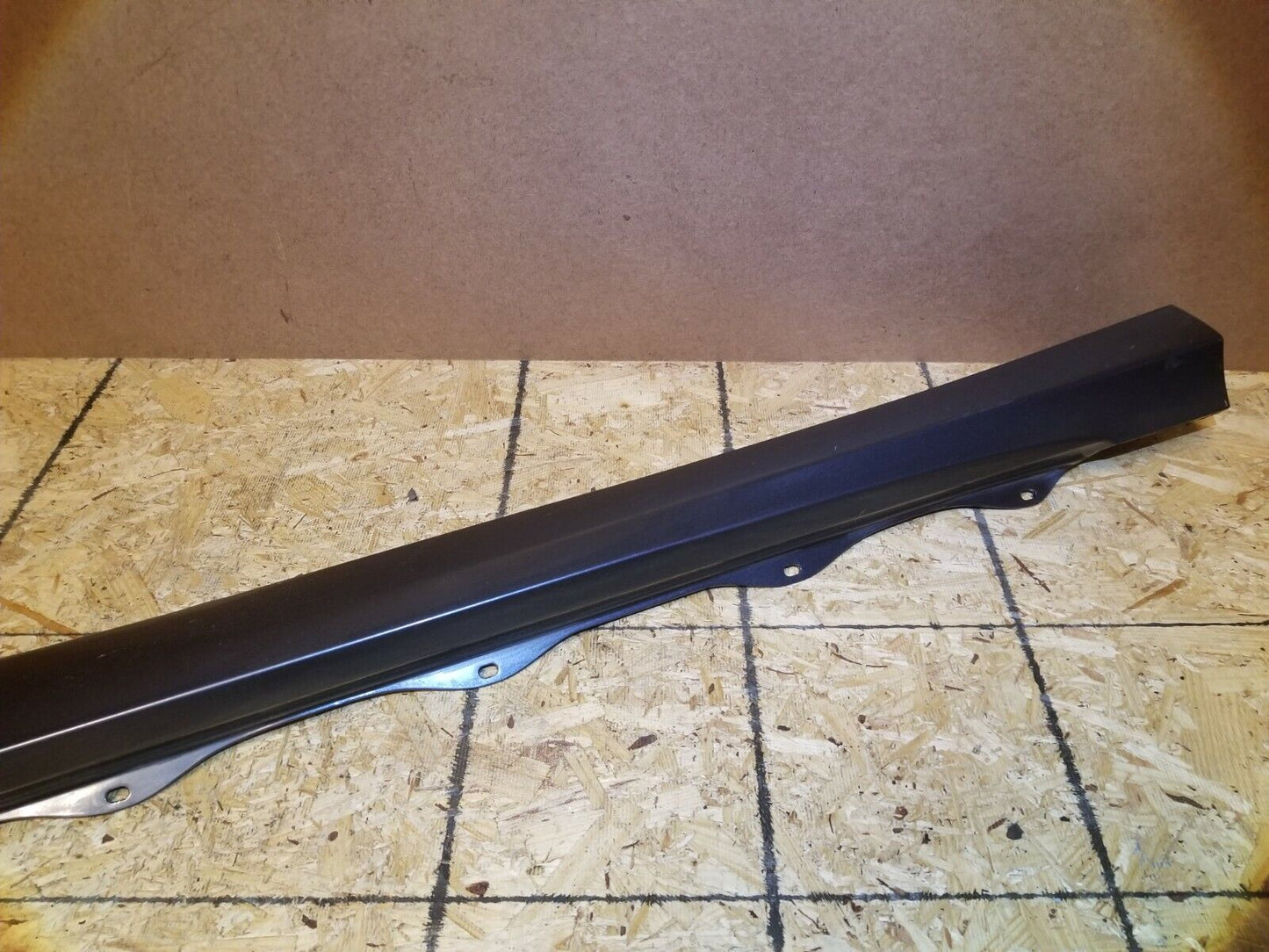 07 08 09 10 Mercedes R350 Left Driver Side Rocker Panel Skirt Molding OEM