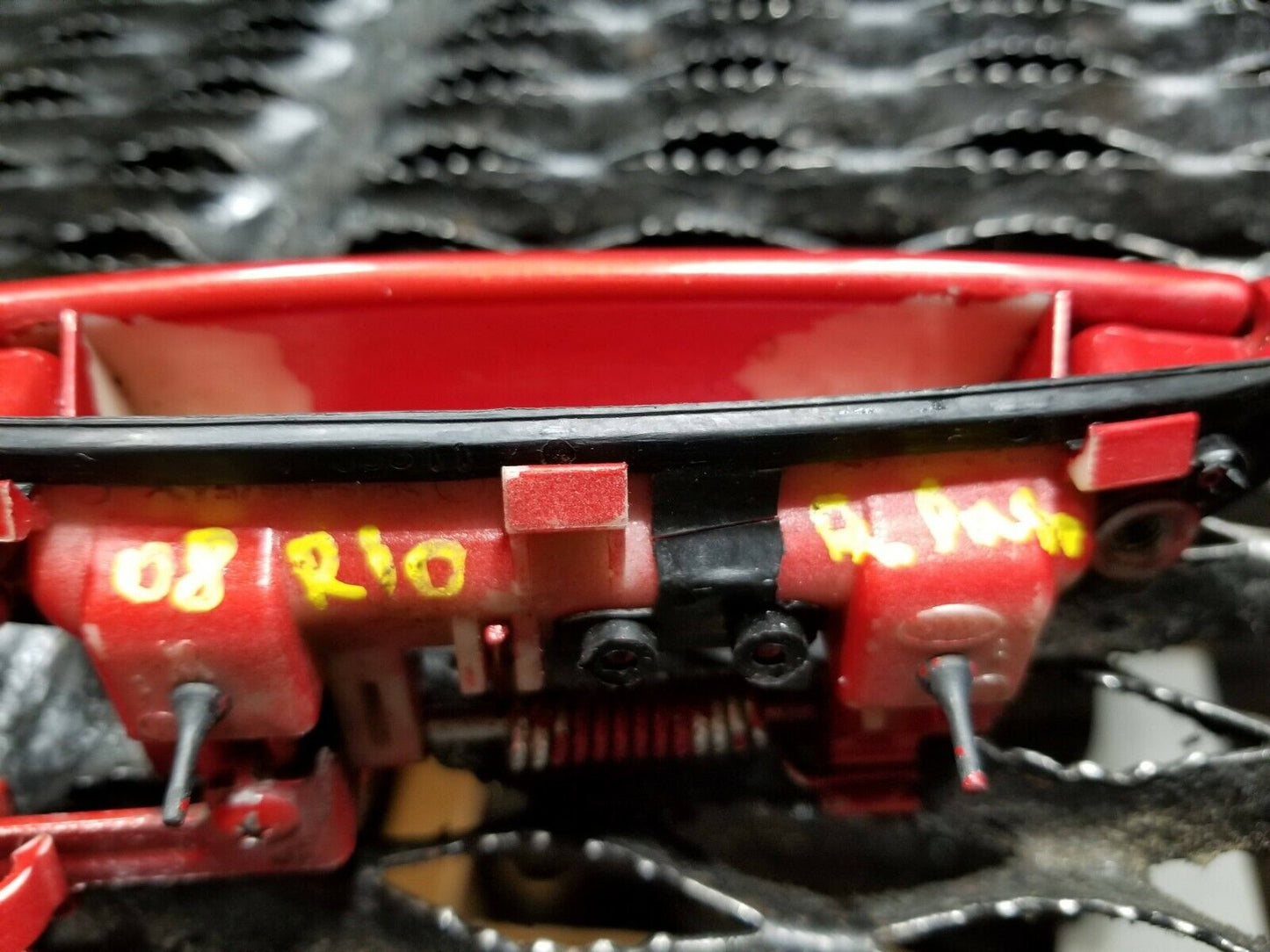 06 07 08 09 10 Kia Rio5 Rear Right Pass Exterior Door Handle OEM