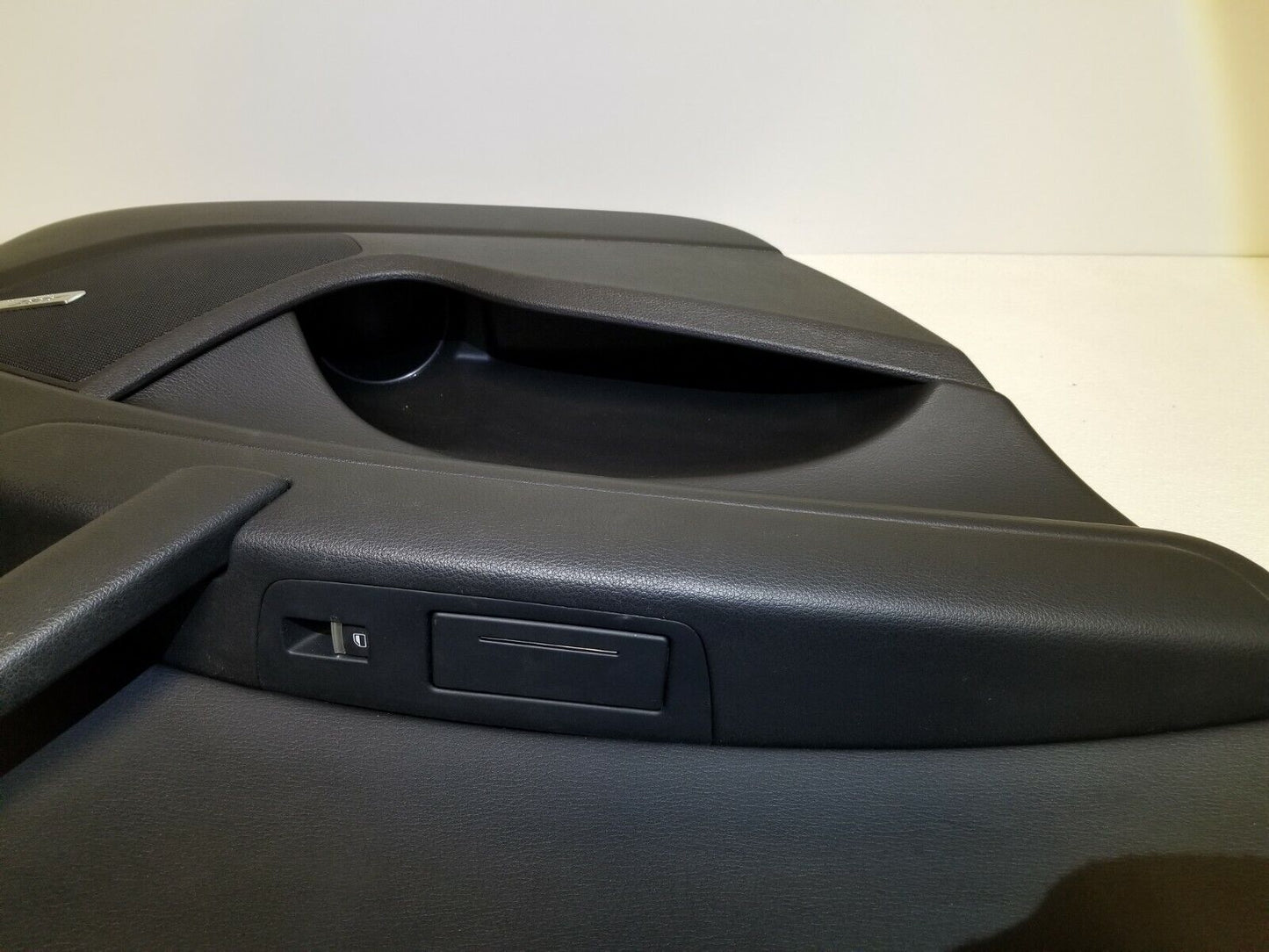 11 12 13 14 15 Audi Q7 Rear Left Driver Side Door Panel Trim OEM