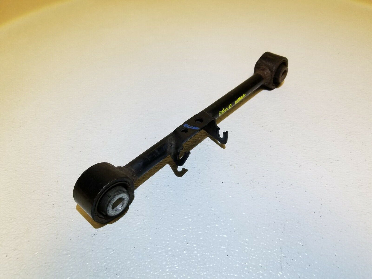 11 12 13 14 15 16 Honda Odyssey Rear Control Arm Left Driver Side OEM