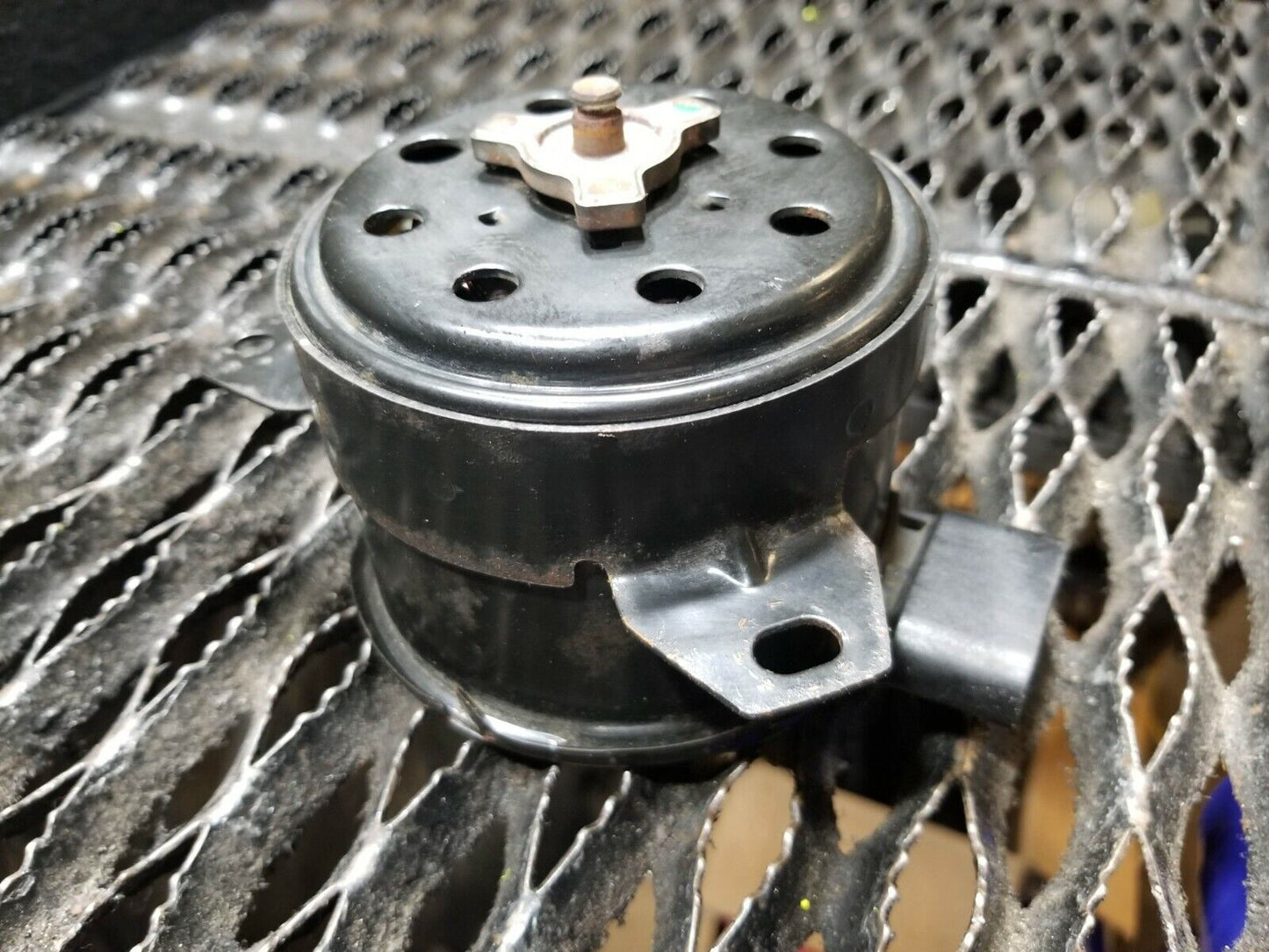 05 06 07 08 09 Ford Mustang 4.0l Radiator Cooling Fan Motor OEM 44k