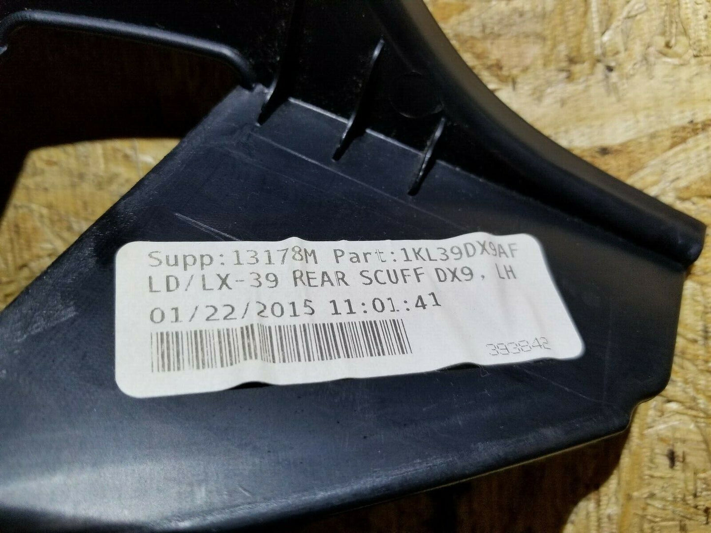 12 13 14 15 16 17 Chrysler 300 Rear Left Driver Side Door Sill Scuff Plate OEM