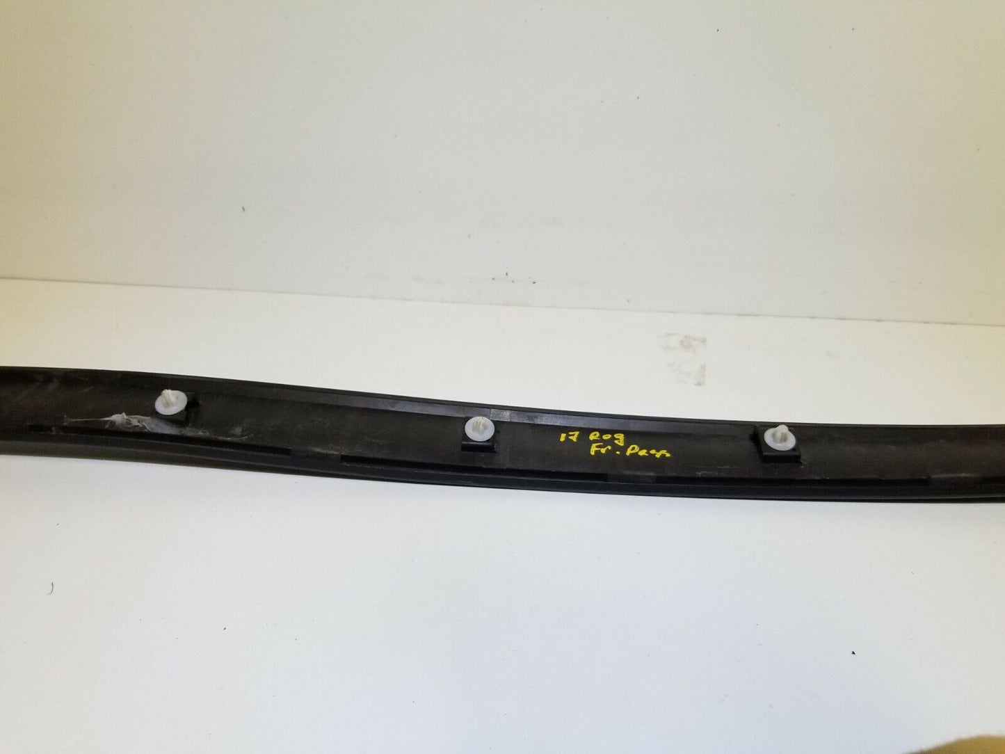 16 17 18 19 Nissan Rogue Front Right Passenger Door Molding Trim OEM 36k
