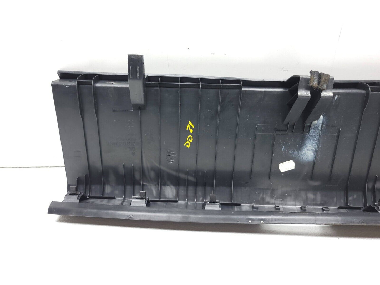 09 10 11 12 Volkswagen Cc Rear Trunk Lock Cover Trim 3c8863485d OEM