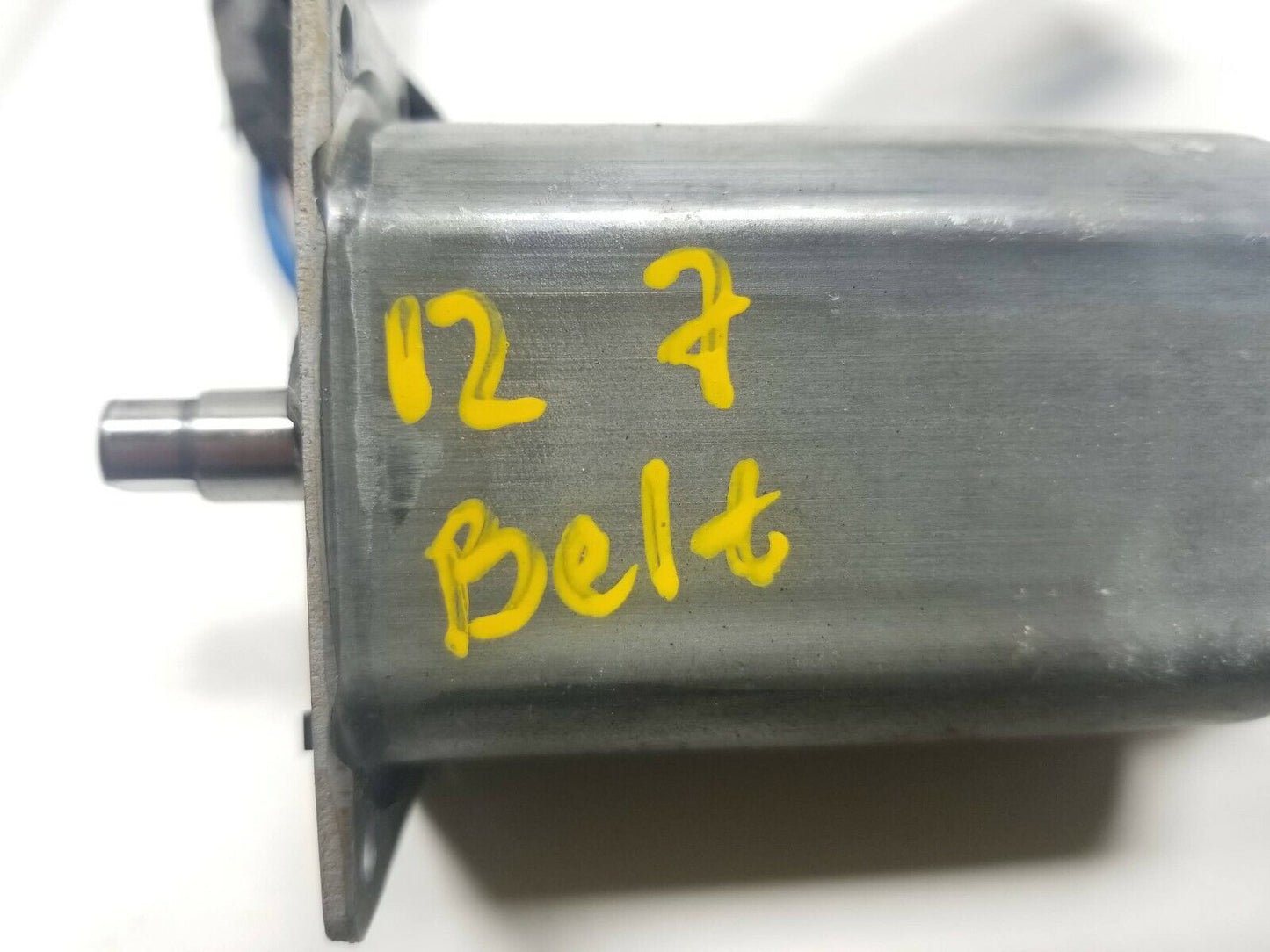 09 10 11 12 BMW 750li Seat Belt Motor 609335300 OEM