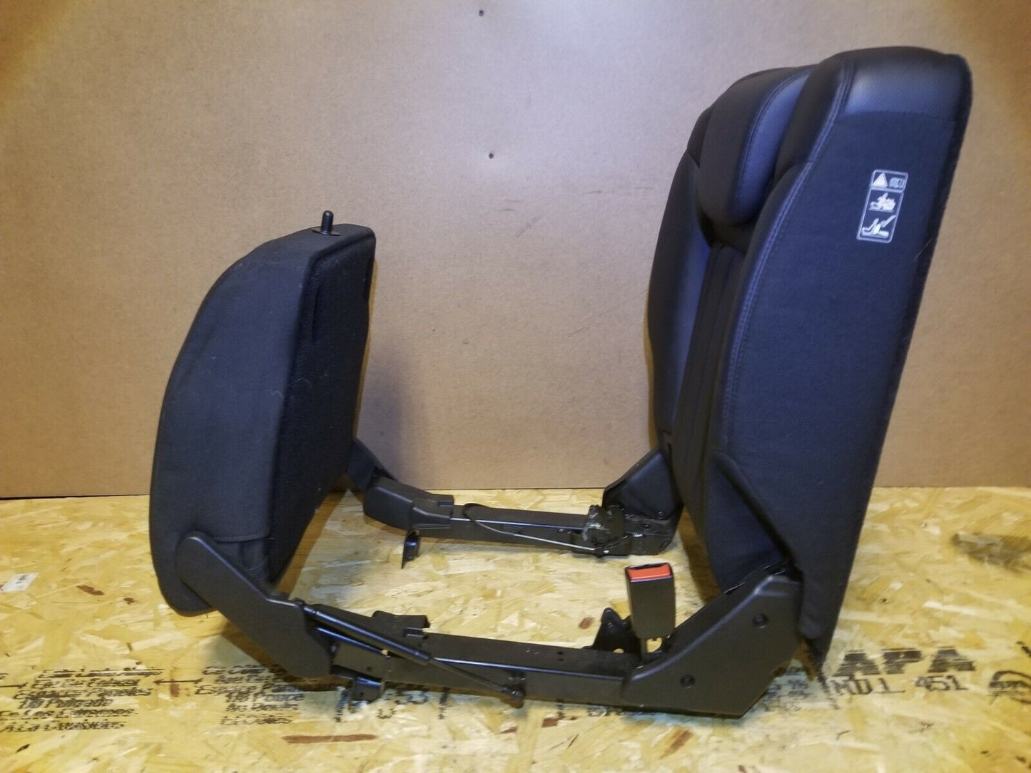 07 08 09 10 Mercedes R350 Seat 3rd Row Passenger OEM