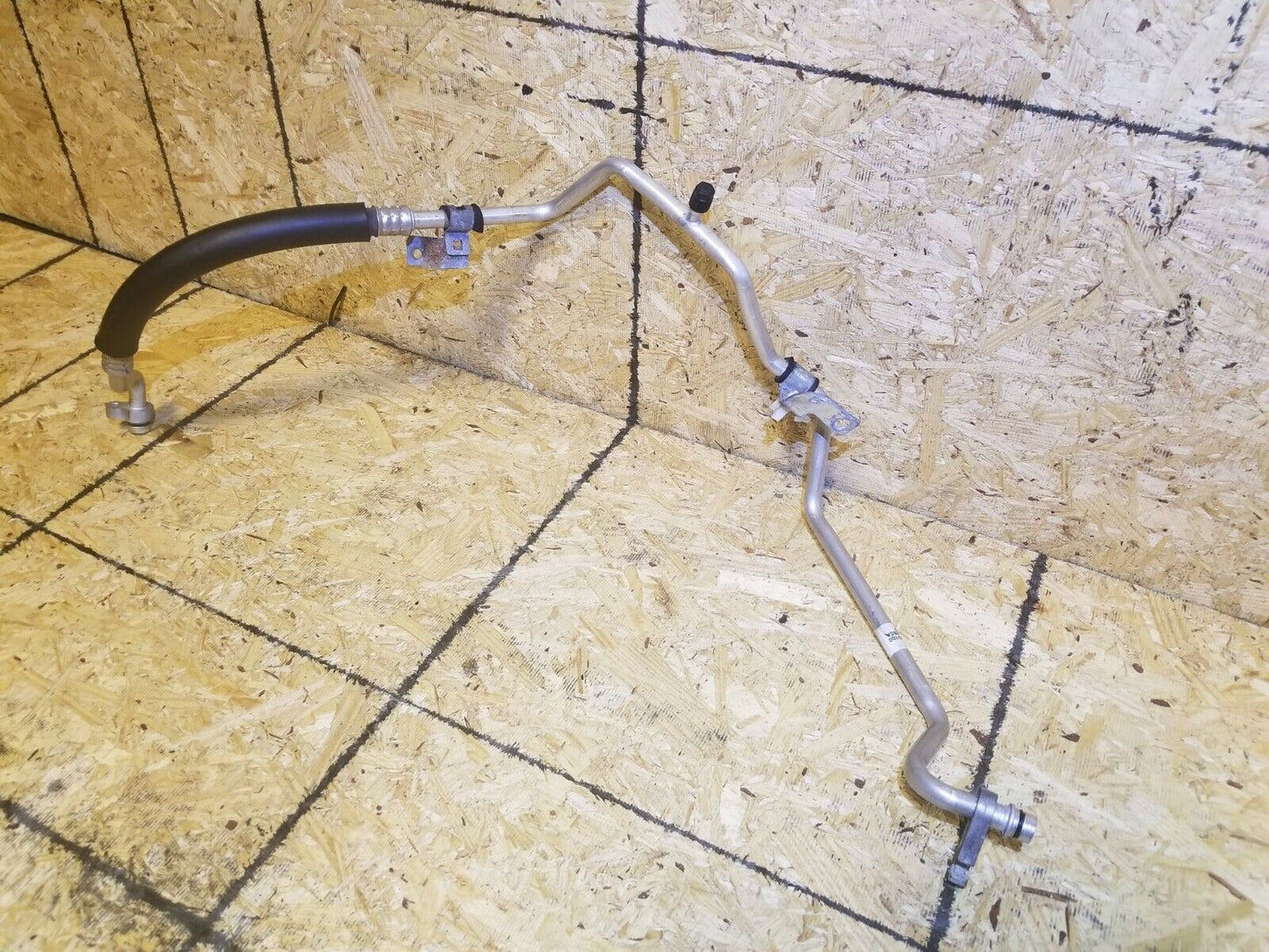 13 14 15 16 17 Nissan Versa 1.6l AC A/c Hose Line Pipe OEM