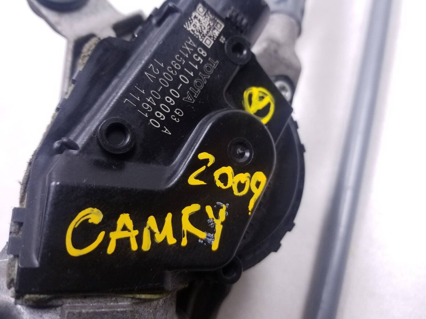 2007-2009 Toyota Camry Windshield Wiper Motor W/ Linkage OEM