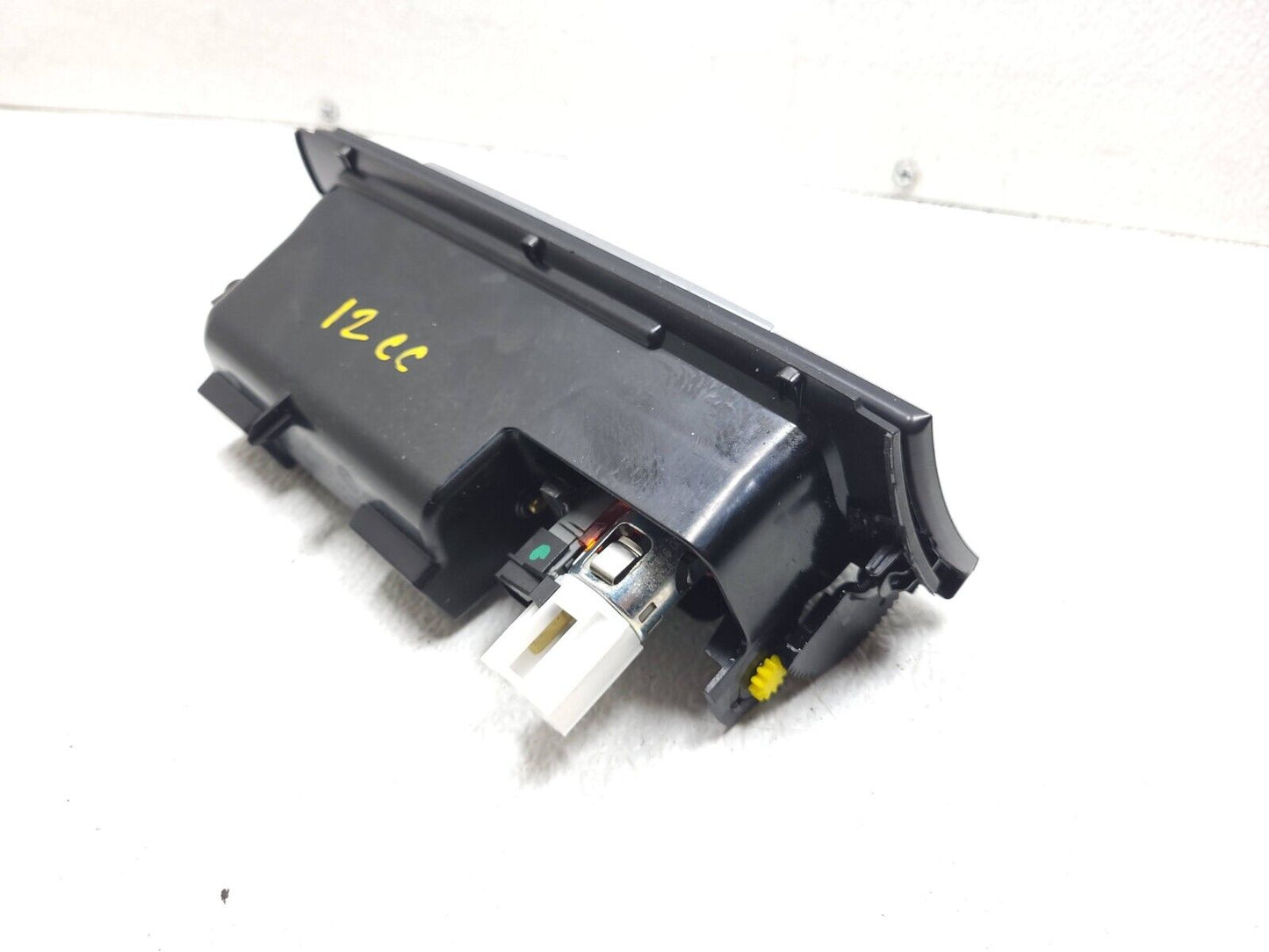 09 10 11 12 Volkswagen Cc Center Console Ashtray OEM