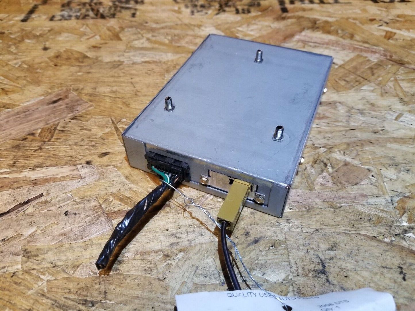 08 2008 Cadillac DTS  Satellite Radio Receiver Module 28059655 OEM