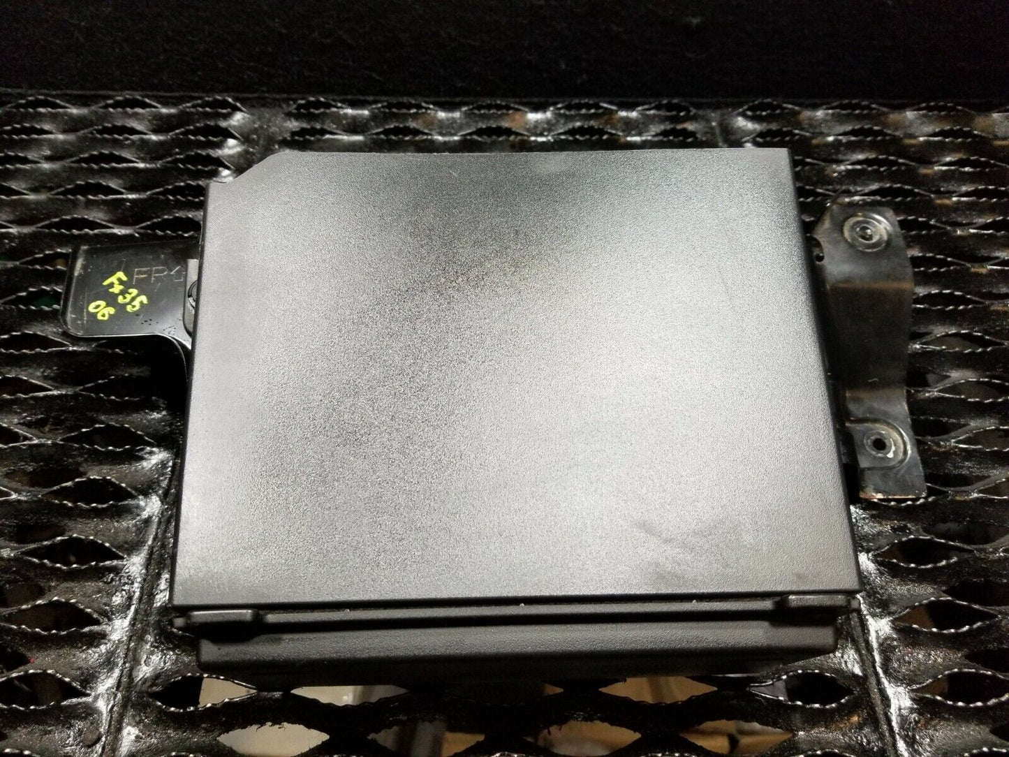06 07 08 Infiniti Fx35 Navigation Dvd Player W/ Bracket OEM