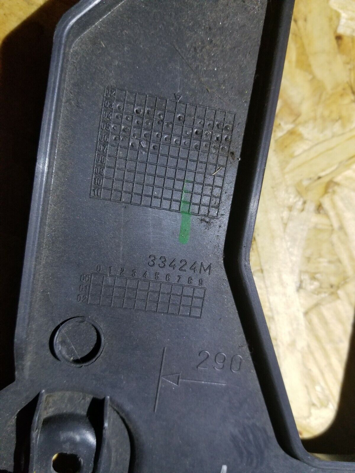 05 06 07 Volvo S40 Front Left Driver Dash Lower Cover Knee Panel OEM
