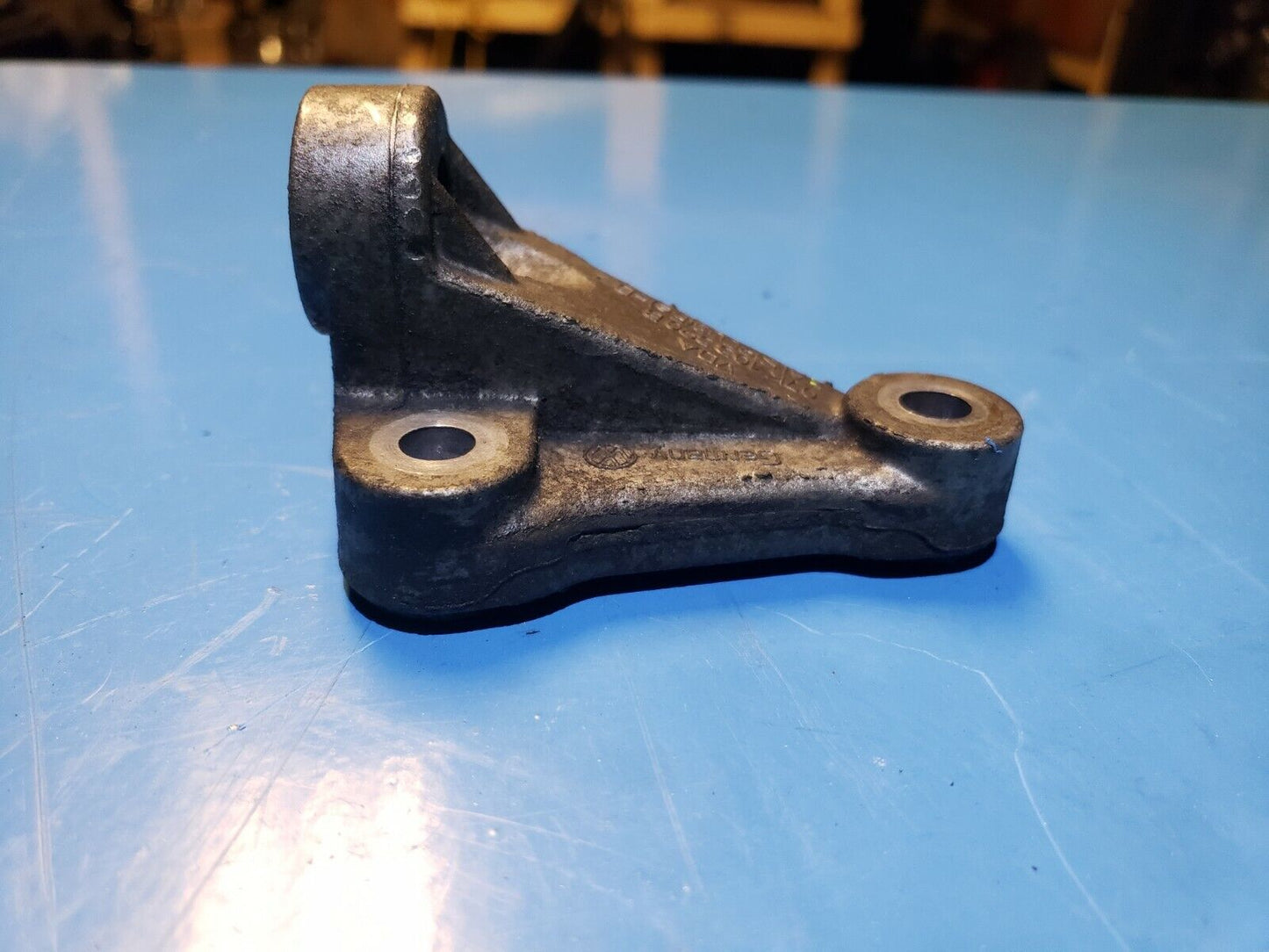 12 13 14 Volkswagen Passat 2.5l Engine Motor Mount 07k103390b OEM